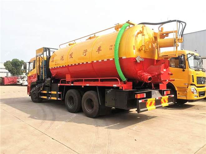 東風(fēng)天龍后雙橋吸污車
