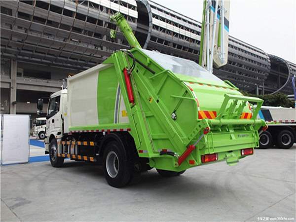 國(guó)五歐曼壓縮式垃圾車