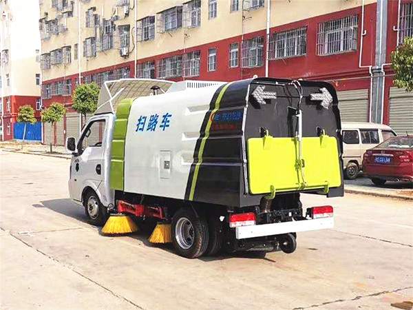 東風(fēng)途逸國六汽油3方掃路車