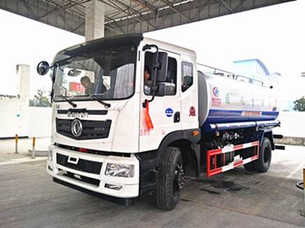 15噸東風(fēng)T5灑水車(chē)