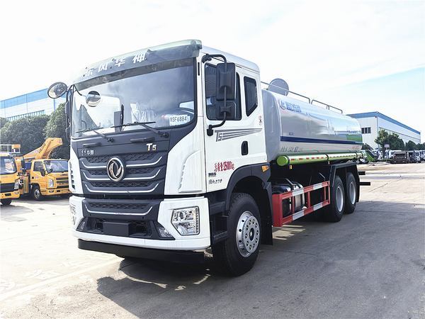 東風T5后雙橋灑水車